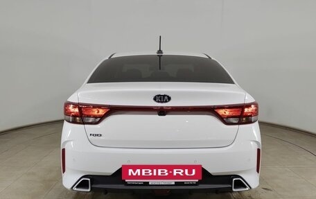 KIA Rio IV, 2021 год, 1 750 000 рублей, 4 фотография