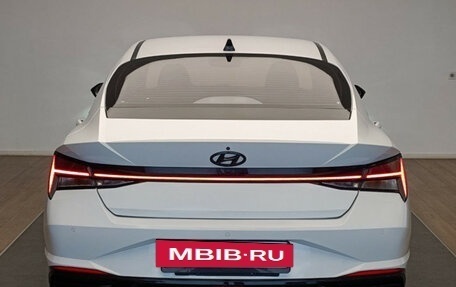 Hyundai Elantra, 2020 год, 2 100 000 рублей, 5 фотография