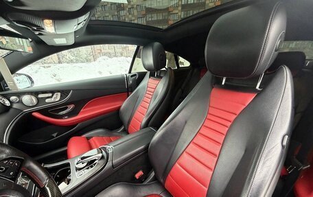 Mercedes-Benz E-Класс, 2018 год, 3 600 000 рублей, 14 фотография