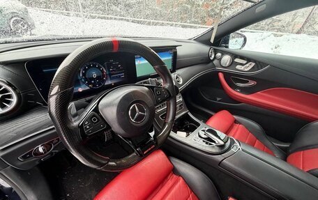 Mercedes-Benz E-Класс, 2018 год, 3 600 000 рублей, 15 фотография