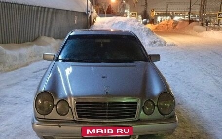 Mercedes-Benz E-Класс, 1997 год, 300 000 рублей, 3 фотография