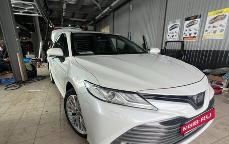 Toyota Camry, 2019 год, 2 750 000 рублей, 12 фотография