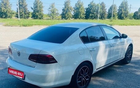 Volkswagen Passat B7, 2011 год, 980 000 рублей, 2 фотография