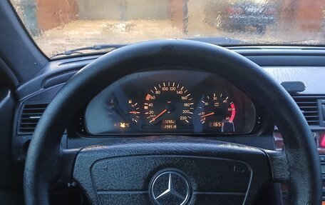 Mercedes-Benz C-Класс, 1999 год, 420 000 рублей, 1 фотография