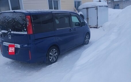 Honda Stepwgn IV, 2015 год, 1 620 000 рублей, 2 фотография