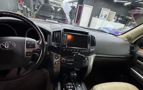 Toyota Land Cruiser 200, 2008 год, 3 900 000 рублей, 9 фотография