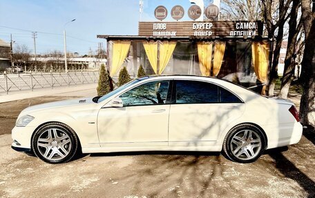 Mercedes-Benz S-Класс, 2011 год, 1 700 000 рублей, 4 фотография