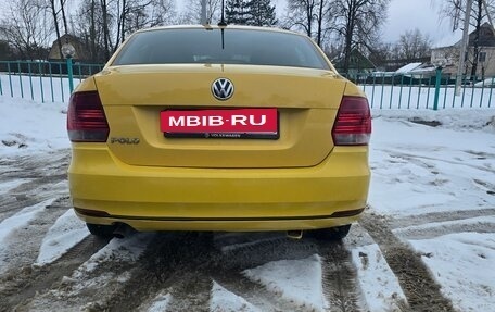 Volkswagen Polo VI (EU Market), 2018 год, 560 000 рублей, 2 фотография