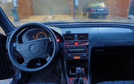 Mercedes-Benz C-Класс, 1999 год, 420 000 рублей, 2 фотография