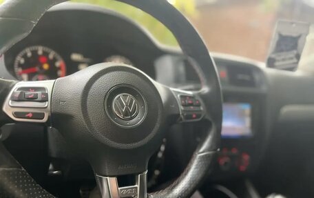 Volkswagen Jetta VI, 2011 год, 800 000 рублей, 11 фотография