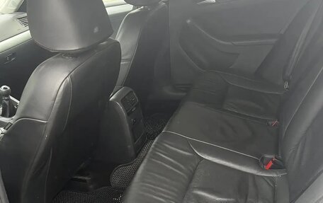 Volkswagen Jetta VI, 2011 год, 800 000 рублей, 9 фотография