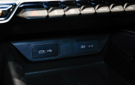 Geely Coolray I, 2023 год, 2 369 000 рублей, 21 фотография