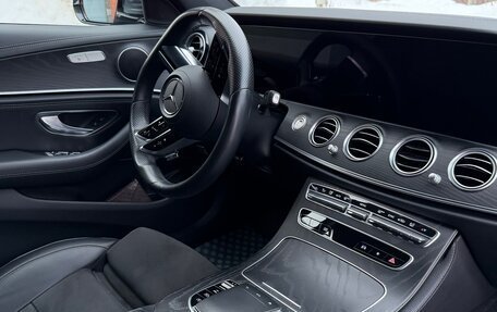 Mercedes-Benz E-Класс, 2021 год, 5 990 000 рублей, 7 фотография