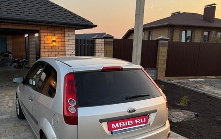 Ford Fiesta, 2006 год, 350 000 рублей, 2 фотография