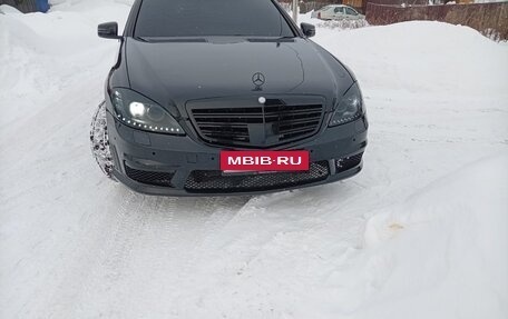 Mercedes-Benz S-Класс, 2006 год, 1 350 000 рублей, 2 фотография
