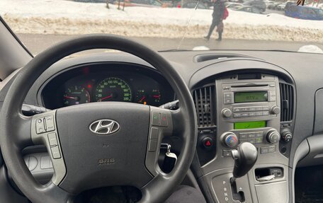 Hyundai Grand Starex Grand Starex I рестайлинг 2, 2012 год, 1 410 000 рублей, 2 фотография