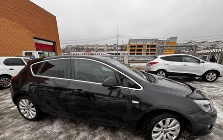 Opel Astra J, 2011 год, 500 000 рублей, 2 фотография