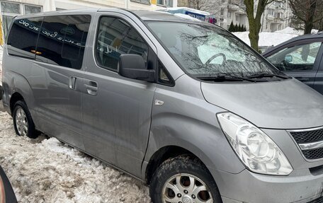 Hyundai Grand Starex Grand Starex I рестайлинг 2, 2012 год, 1 410 000 рублей, 4 фотография