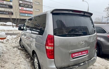 Hyundai Grand Starex Grand Starex I рестайлинг 2, 2012 год, 1 410 000 рублей, 6 фотография