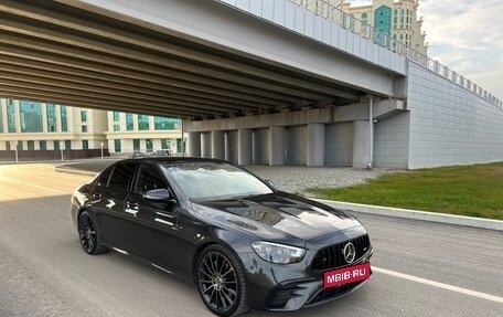 Mercedes-Benz E-Класс, 2021 год, 5 500 000 рублей, 6 фотография