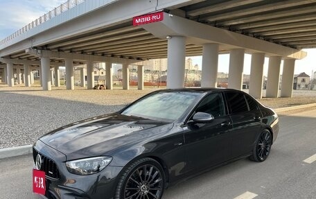 Mercedes-Benz E-Класс, 2021 год, 5 500 000 рублей, 3 фотография