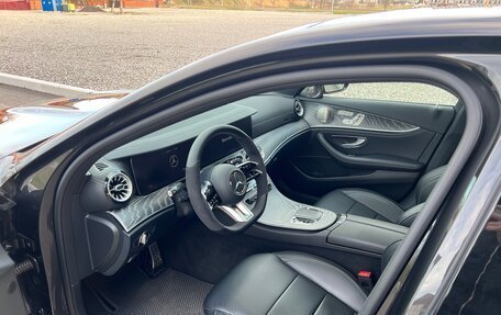 Mercedes-Benz E-Класс, 2021 год, 5 500 000 рублей, 8 фотография