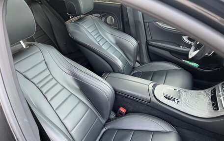 Mercedes-Benz E-Класс, 2021 год, 5 500 000 рублей, 10 фотография