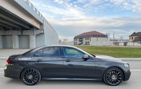 Mercedes-Benz E-Класс, 2021 год, 5 500 000 рублей, 19 фотография