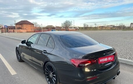 Mercedes-Benz E-Класс, 2021 год, 5 500 000 рублей, 15 фотография