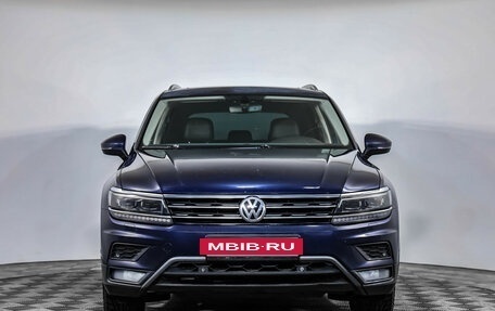 Volkswagen Tiguan II, 2017 год, 2 349 000 рублей, 2 фотография