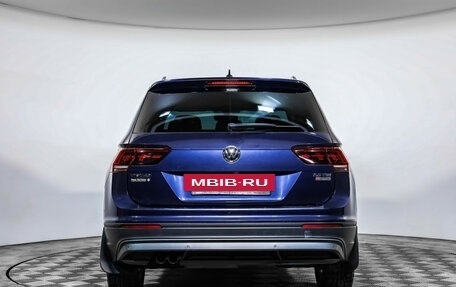 Volkswagen Tiguan II, 2017 год, 2 349 000 рублей, 6 фотография