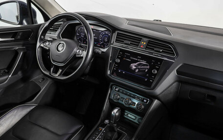 Volkswagen Tiguan II, 2017 год, 2 349 000 рублей, 9 фотография