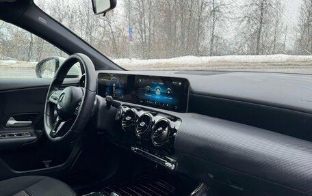 Mercedes-Benz A-Класс, 2019 год, 2 050 000 рублей, 7 фотография