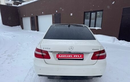 Mercedes-Benz E-Класс, 2011 год, 1 180 000 рублей, 6 фотография