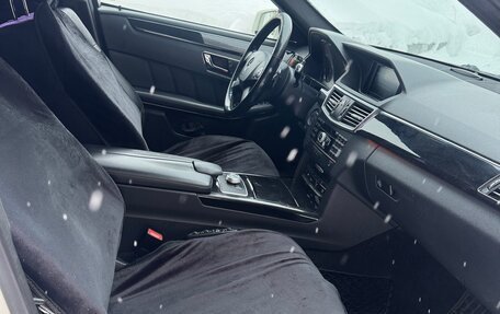 Mercedes-Benz E-Класс, 2011 год, 1 180 000 рублей, 9 фотография