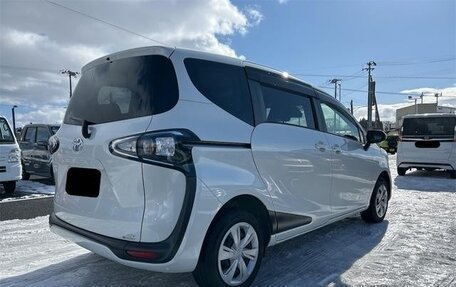 Toyota Sienta II, 2021 год, 1 118 000 рублей, 4 фотография