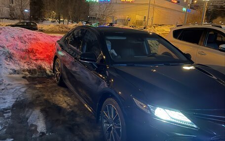 Toyota Camry, 2023 год, 3 250 000 рублей, 4 фотография