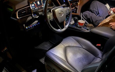 Toyota Camry, 2023 год, 3 250 000 рублей, 6 фотография