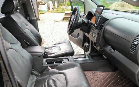 Nissan Navara (Frontier), 2006 год, 1 499 000 рублей, 5 фотография