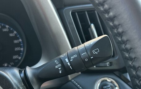 Toyota RAV4, 2018 год, 2 599 000 рублей, 17 фотография