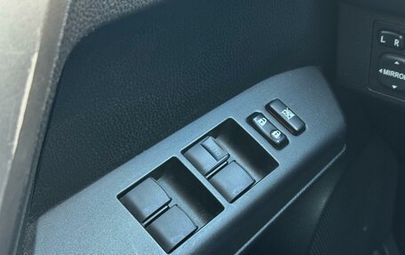 Toyota RAV4, 2018 год, 2 599 000 рублей, 13 фотография