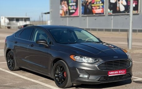 Ford Fusion (North America) II, 2019 год, 1 850 000 рублей, 1 фотография