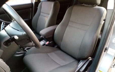 Toyota Avensis III рестайлинг, 2006 год, 599 000 рублей, 7 фотография