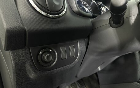 Renault Logan II, 2019 год, 750 000 рублей, 9 фотография