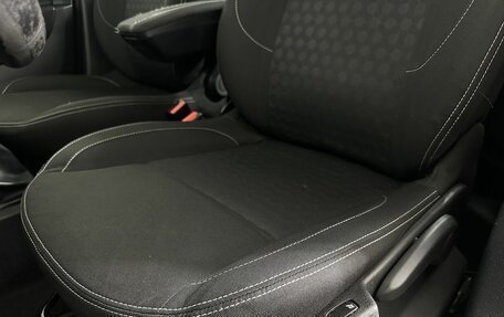 Renault Logan II, 2019 год, 750 000 рублей, 10 фотография