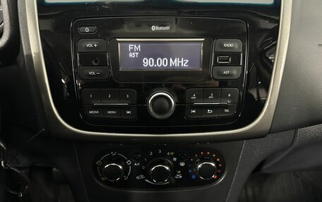 Renault Logan II, 2019 год, 750 000 рублей, 12 фотография