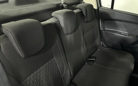 Renault Logan II, 2019 год, 750 000 рублей, 15 фотография