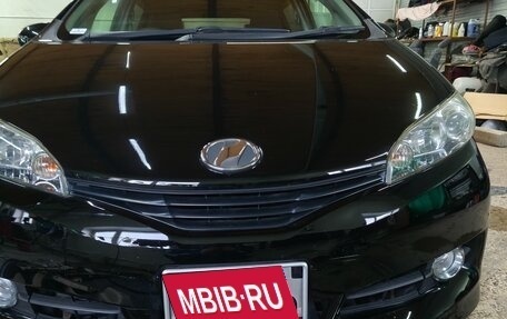 Toyota Wish II, 2011 год, 1 349 000 рублей, 1 фотография