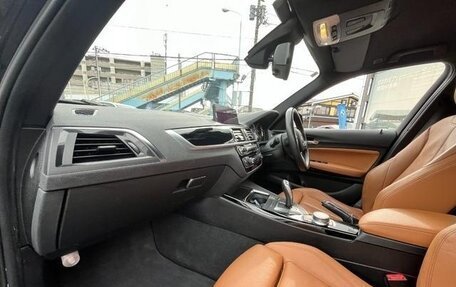 BMW 1 серия, 2017 год, 950 000 рублей, 7 фотография