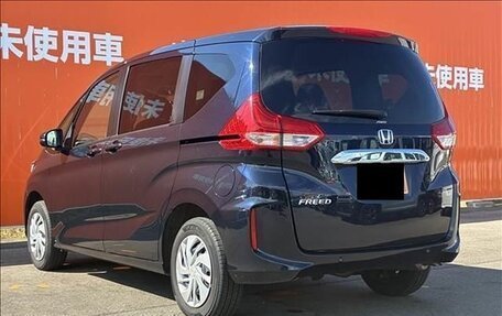 Honda Freed II, 2022 год, 1 250 000 рублей, 9 фотография